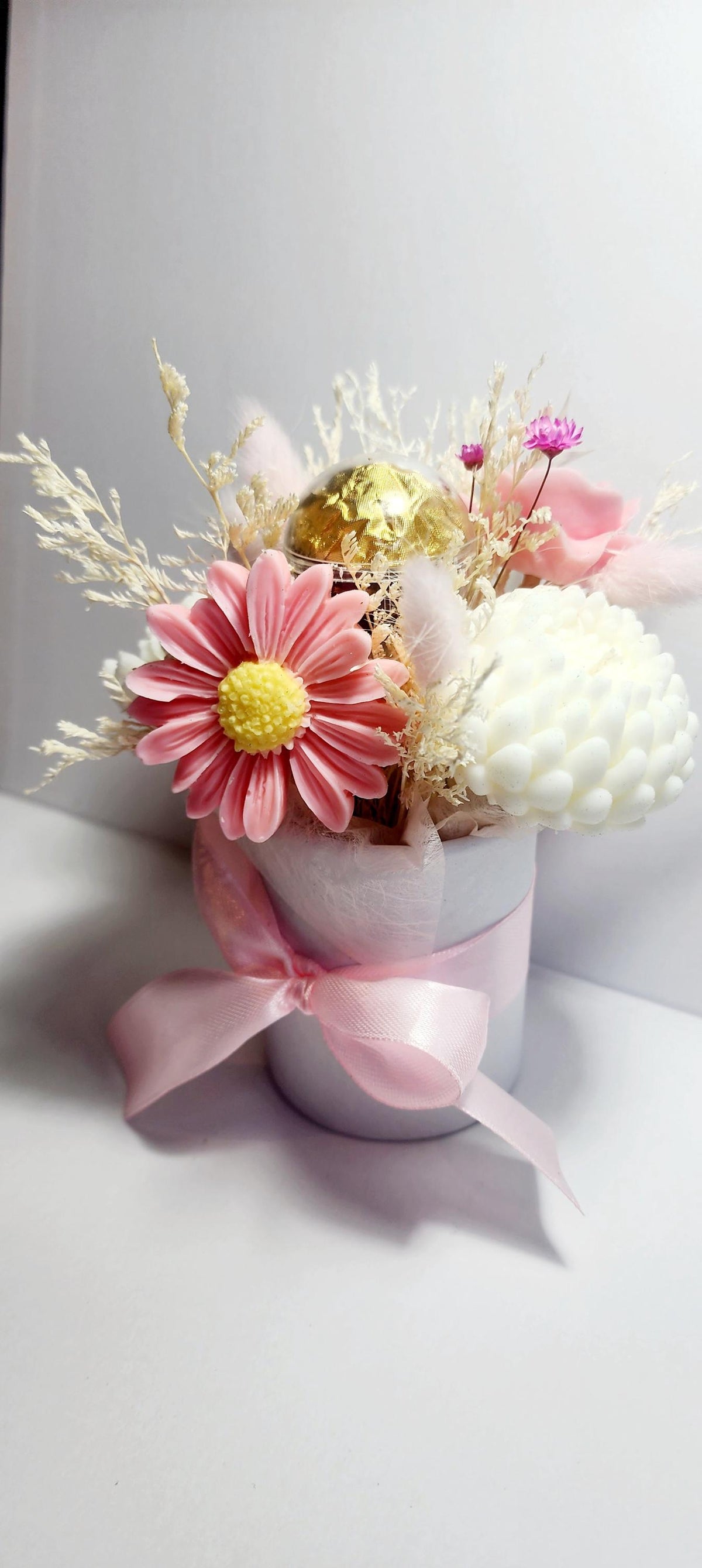 Candle Bouquet - Small Hat Box
