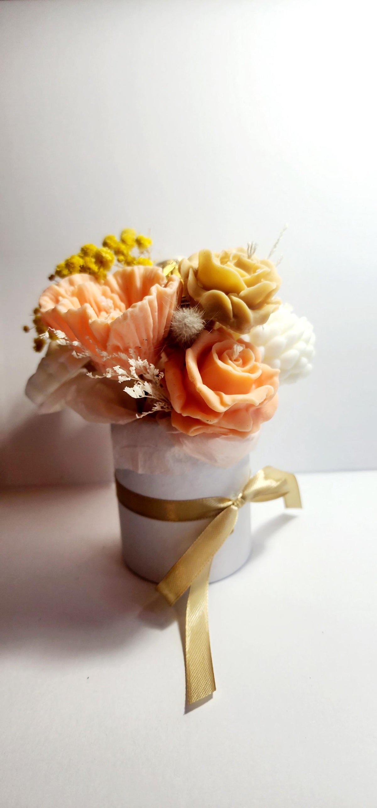 Candle Bouquet - Small Hat Box