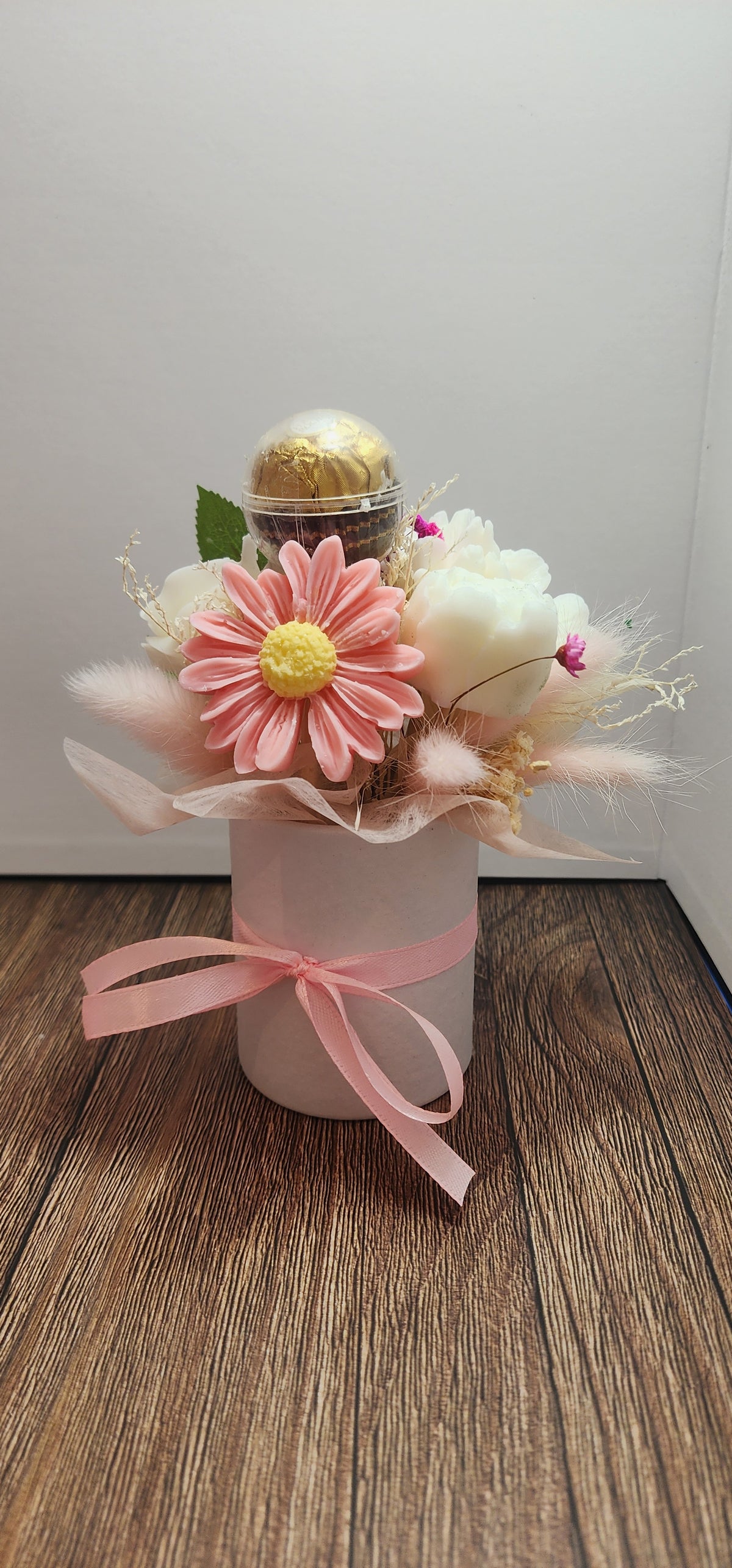 Candle Bouquet - Small Hat Box