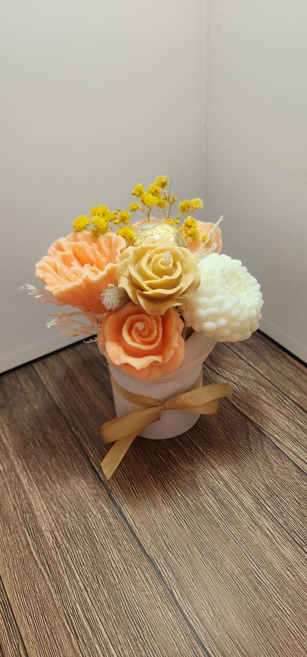 Candle Bouquet - Small Hat Box
