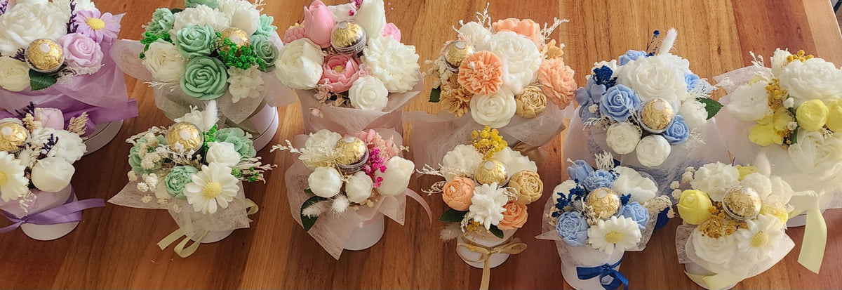 Candle Bouquet - Large Hat Box