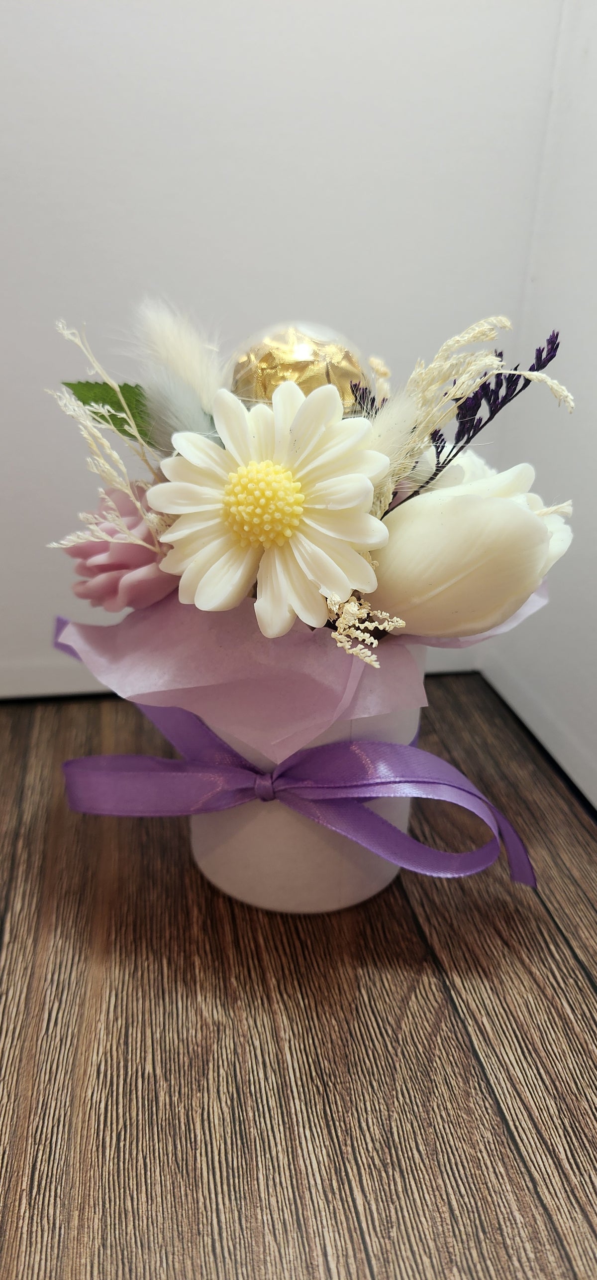 Candle Bouquet - Small Hat Box